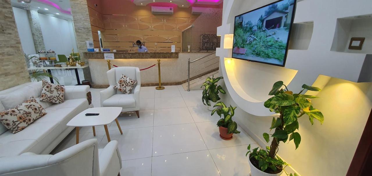 Al Deafah Hotel Apartment الضيافة للشقق الفندقية Al Buraimi Eksteriør bilde