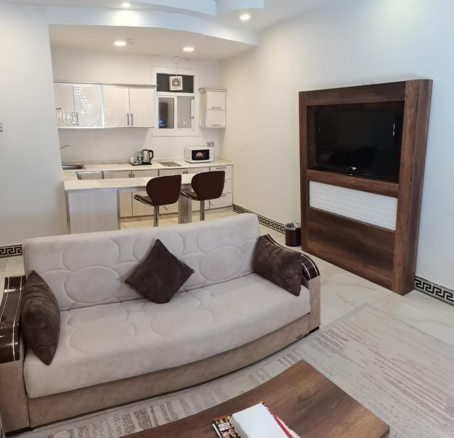 Al Deafah Hotel Apartment الضيافة للشقق الفندقية Al Buraimi Eksteriør bilde