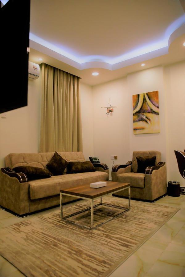 Al Deafah Hotel Apartment الضيافة للشقق الفندقية Al Buraimi Eksteriør bilde