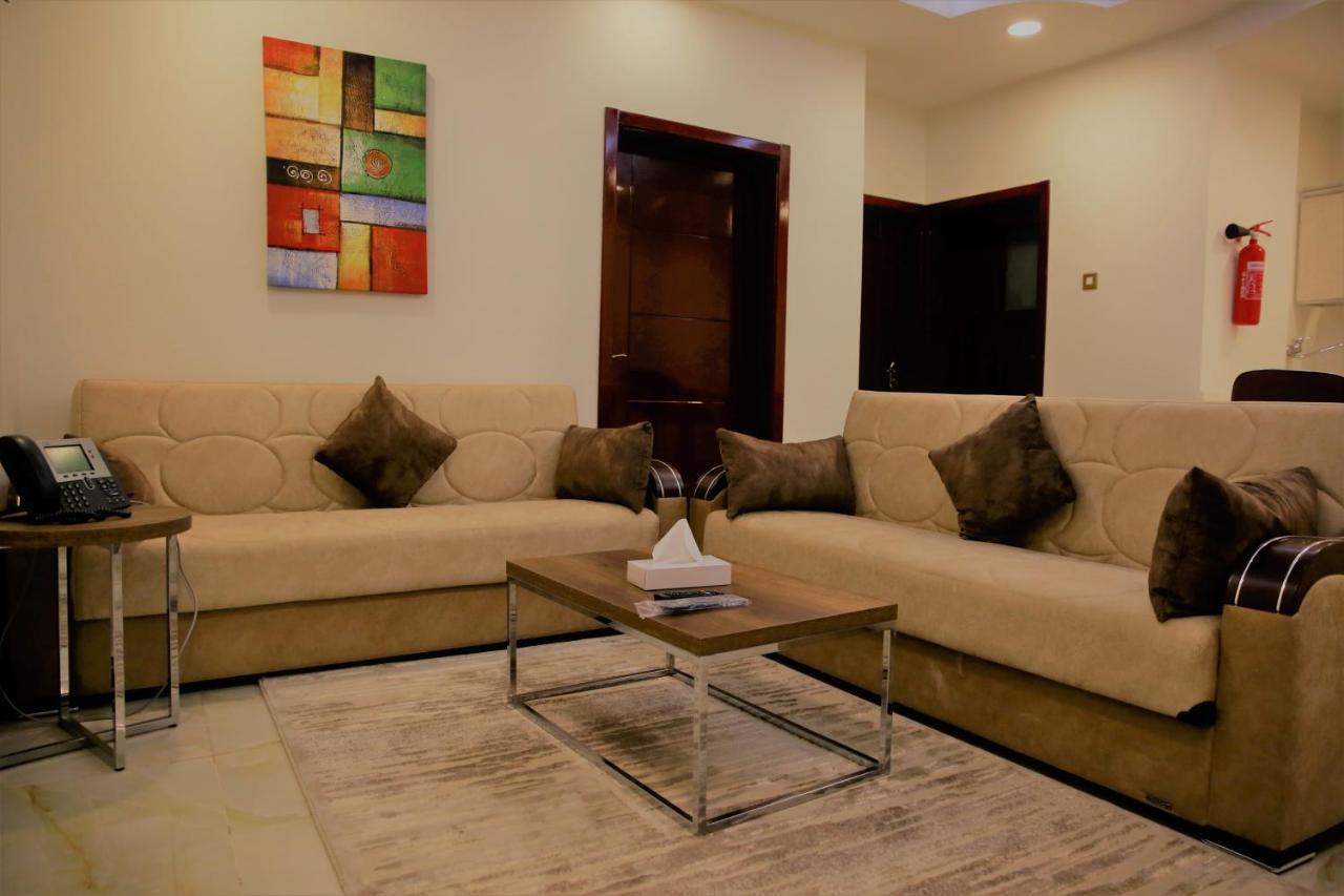 Al Deafah Hotel Apartment الضيافة للشقق الفندقية Al Buraimi Eksteriør bilde