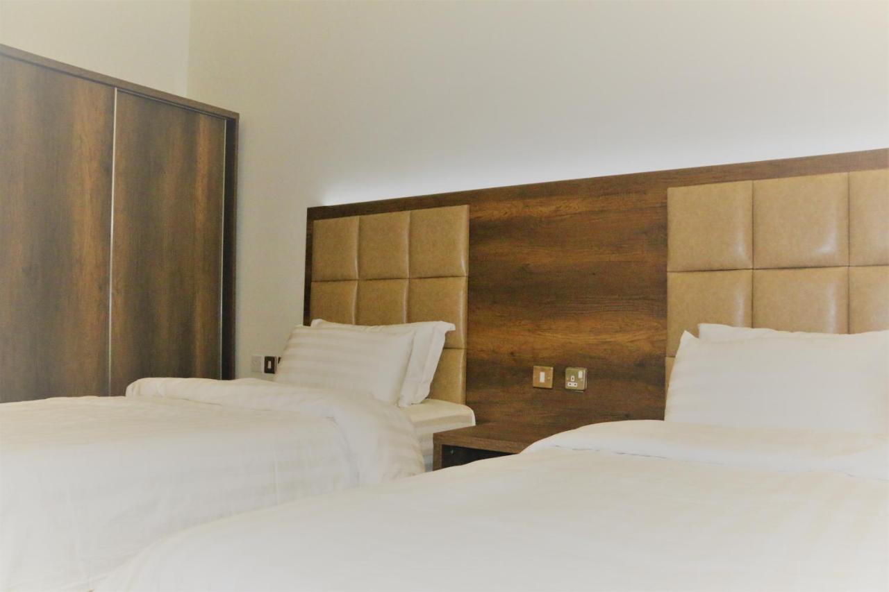 Al Deafah Hotel Apartment الضيافة للشقق الفندقية Al Buraimi Eksteriør bilde